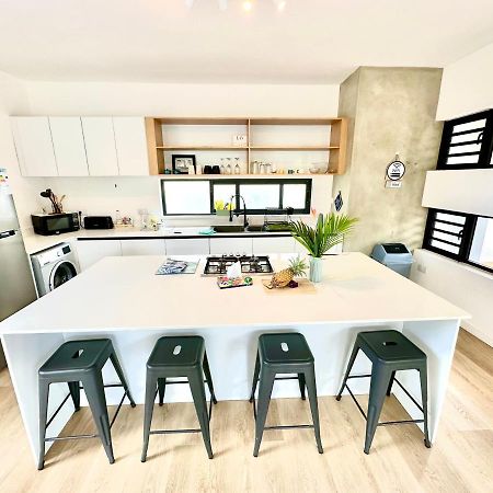 Into The Sea - Modern Home Close To The Beach Albion Luaran gambar