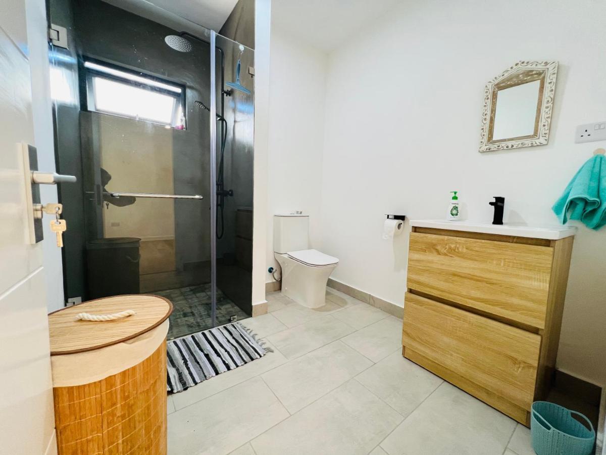 Into The Sea - Modern Home Close To The Beach Albion Luaran gambar